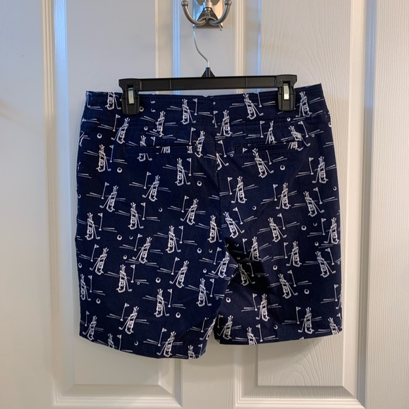 IZOD golf shorts ⛳️🏌🏼‍♀️ - Picture 2 of 5